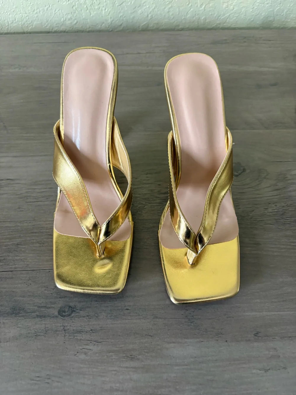 Metallic Gold Thong Mule Heels Square Toe Sculptural Flared Heel Size 39